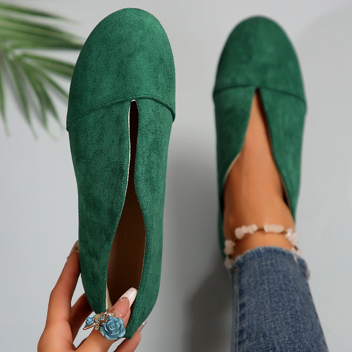 Last Day Sale 50% OFF🔥Women's Vintage Elegant Solid Color Toe Low-Top Sneakers - Slip- Soft Shoe Suitable for All-Season Casual