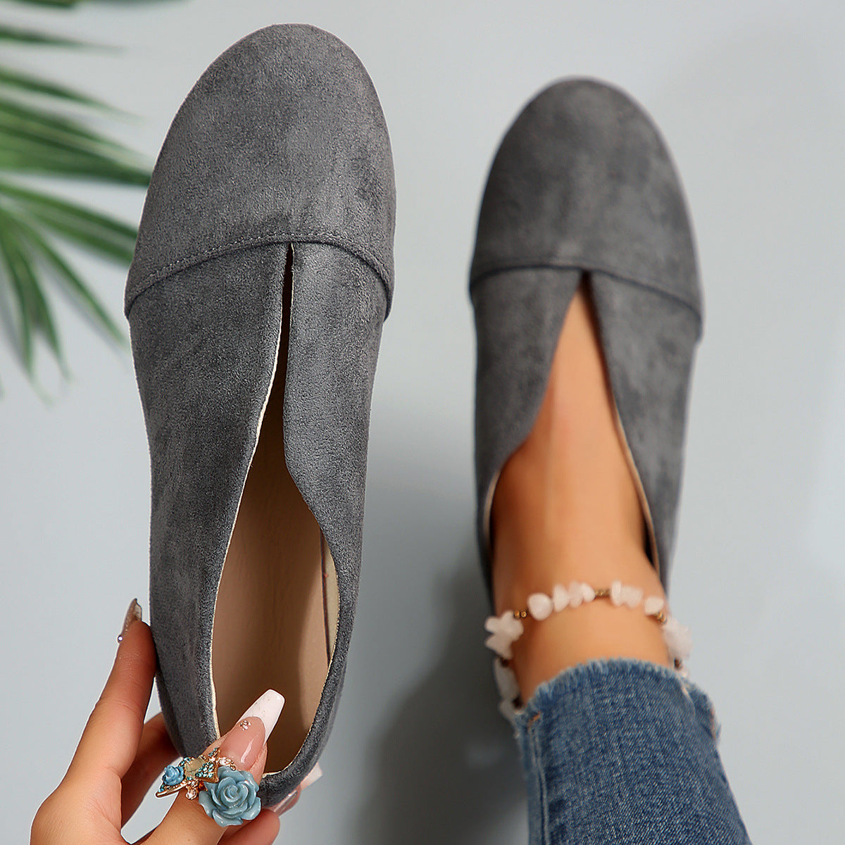 Last Day Sale 50% OFF🔥Women's Vintage Elegant Solid Color Toe Low-Top Sneakers - Slip- Soft Shoe Suitable for All-Season Casual